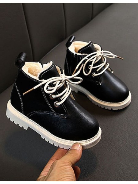 Зимние черные детские ботинки на шнуровке